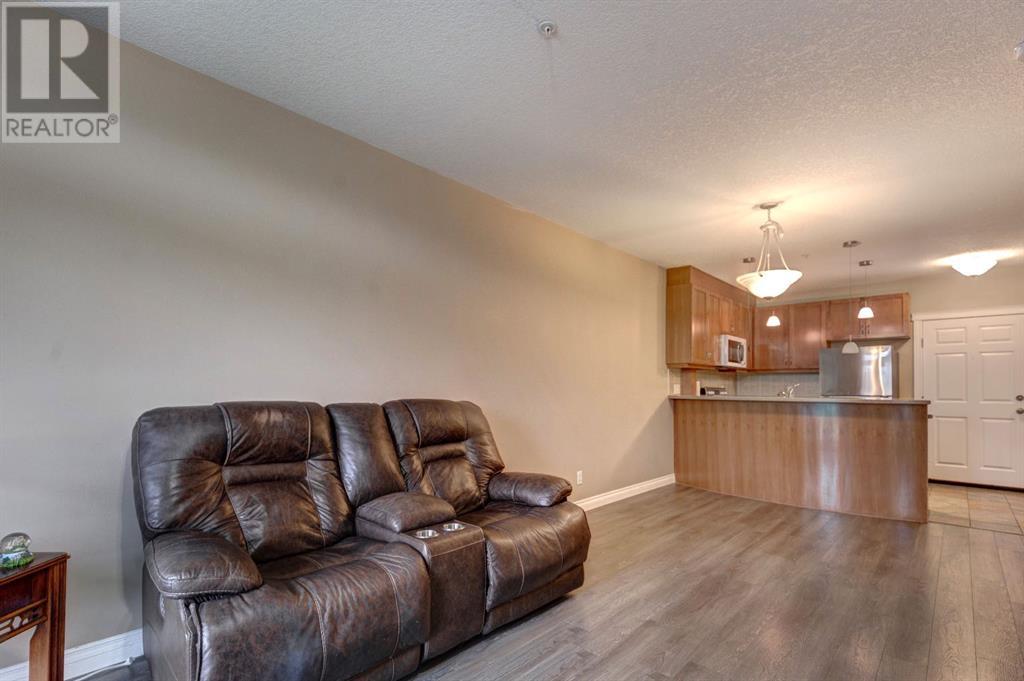 Single Family House for Sale in   Hemlock Crescent SW Spruce Cliff Calgary 