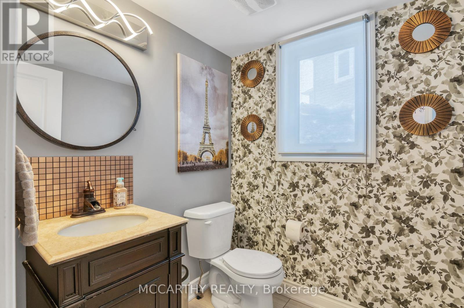Photo 31 of 51 Todd Crescent, Southgate ON