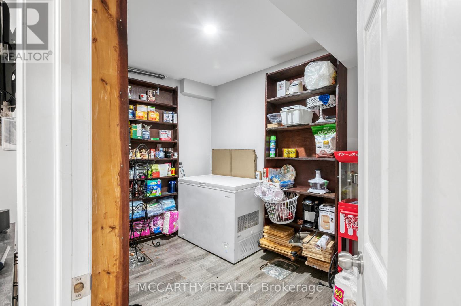 Photo 9 of 51 Todd Crescent, Southgate ON