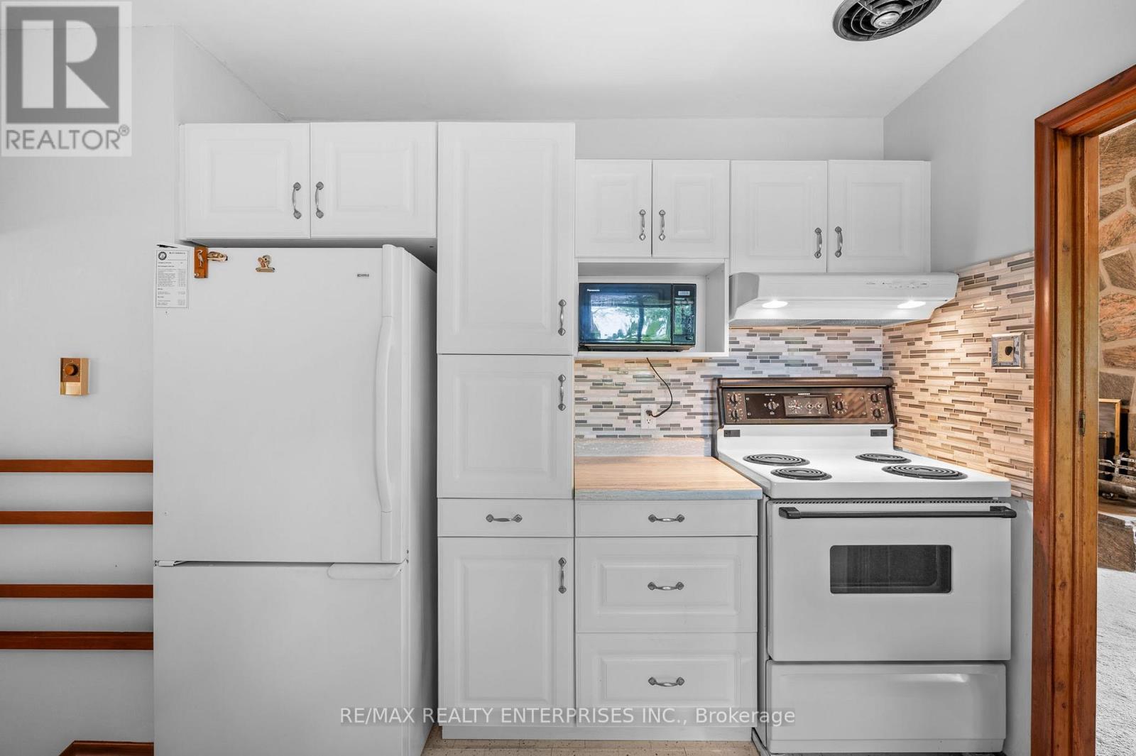 Photo 11 of 179 Crooked Bay Road, Georgian Bay ON
