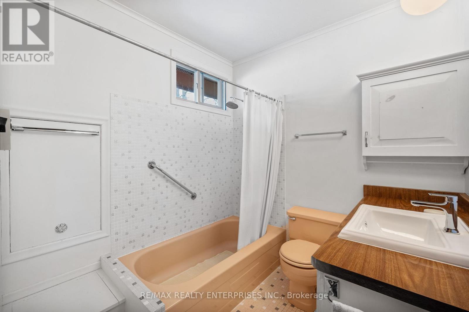 Photo 6 of 179 Crooked Bay Road, Georgian Bay ON