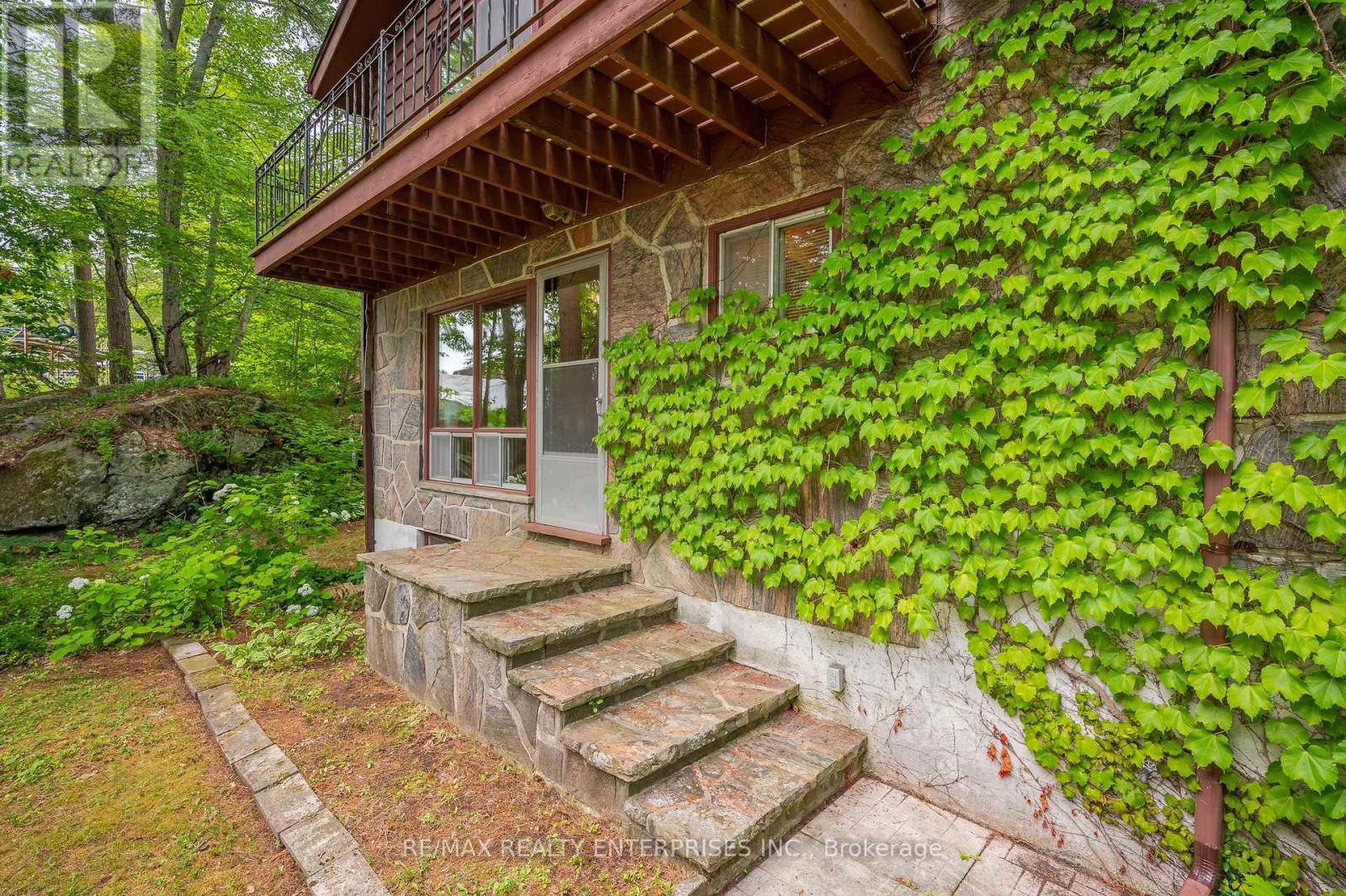 Photo 13 of 179 Crooked Bay Road, Georgian Bay ON