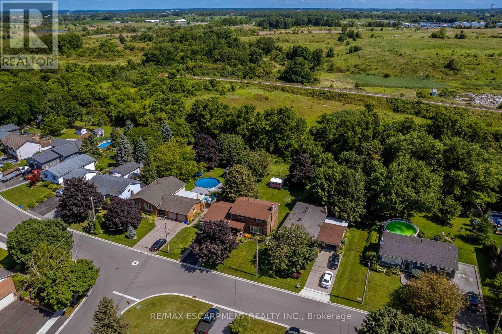 Photo 13 of 278 Morrison Drive, Haldimand ON