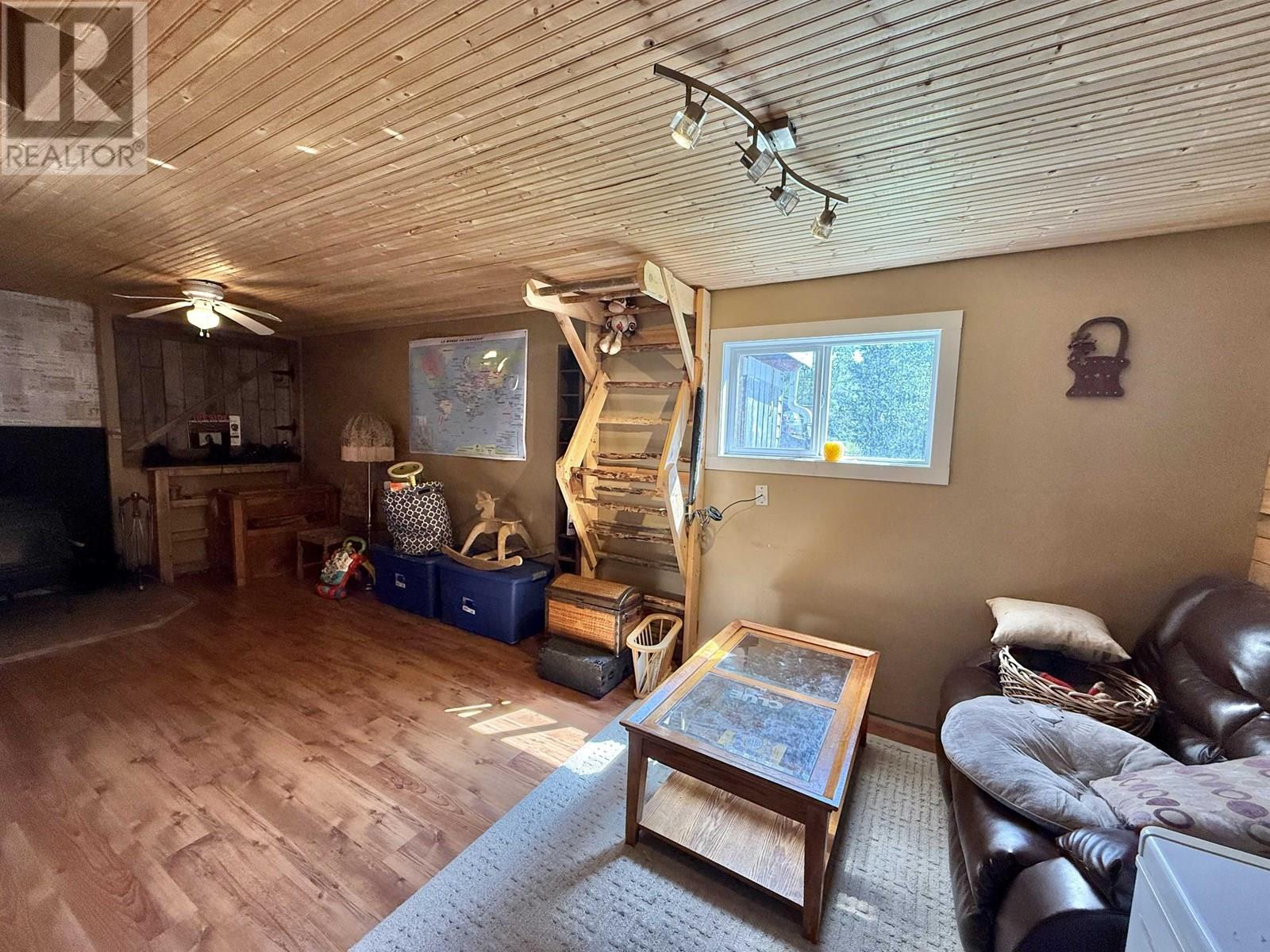 1053 RAINBOW ROAD, Quesnel