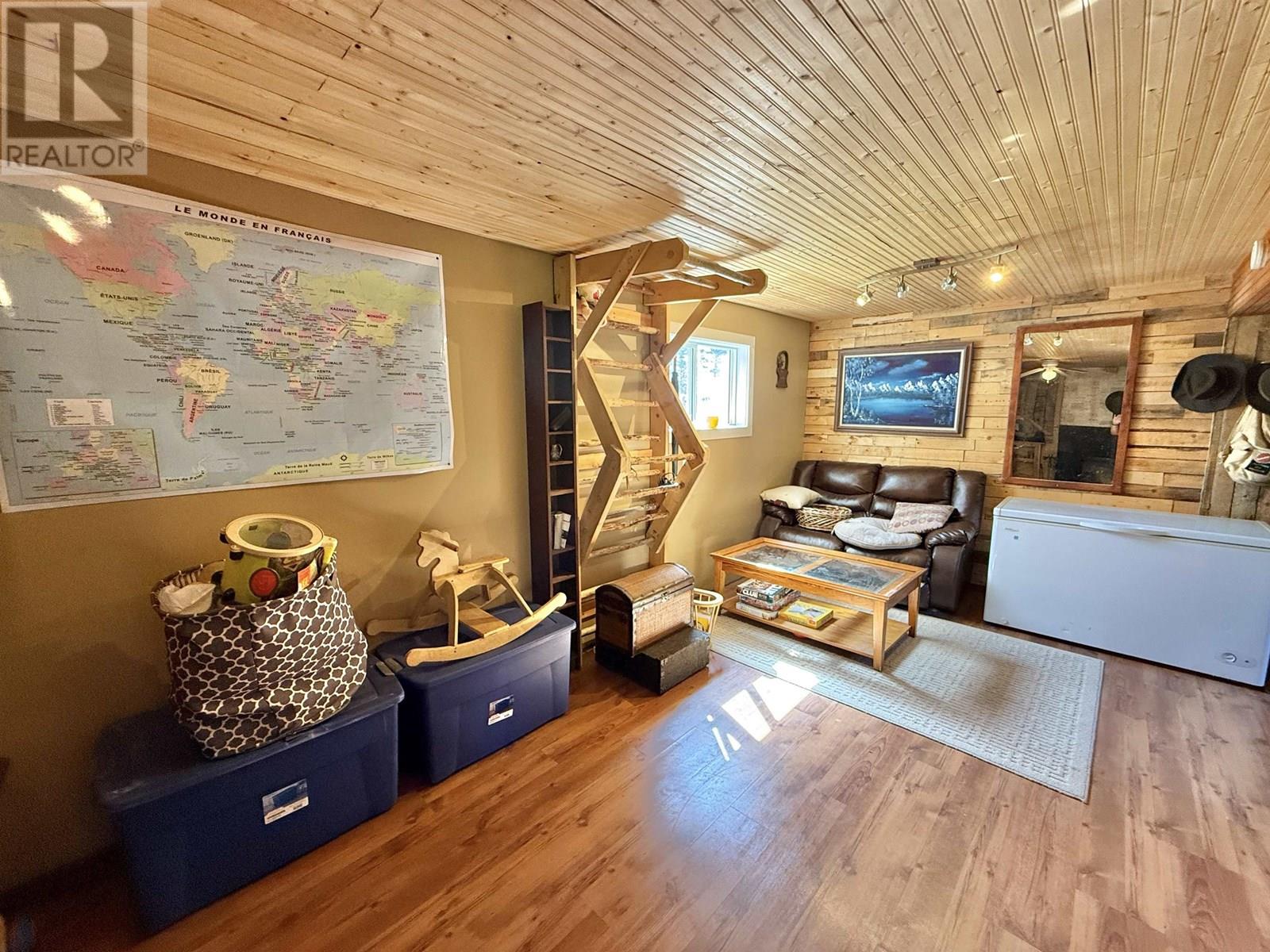 1053 RAINBOW ROAD, Quesnel