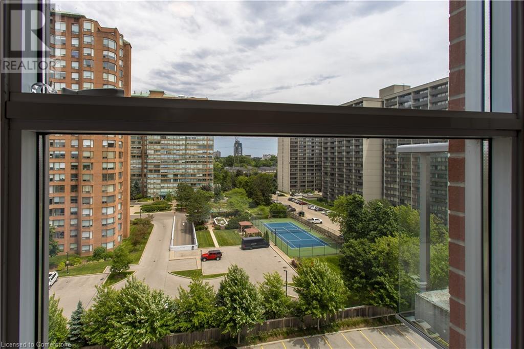 Photo 18 of 551 Maple Avenue Unit 814, Burlington ON