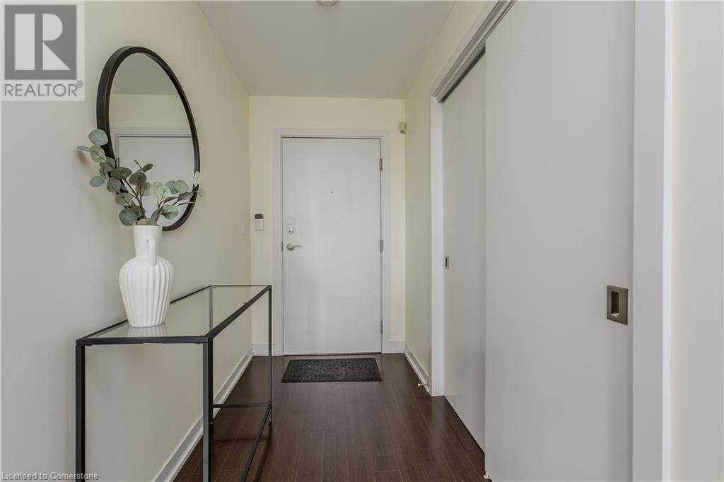 Photo 13 of 551 Maple Avenue Unit 814, Burlington ON