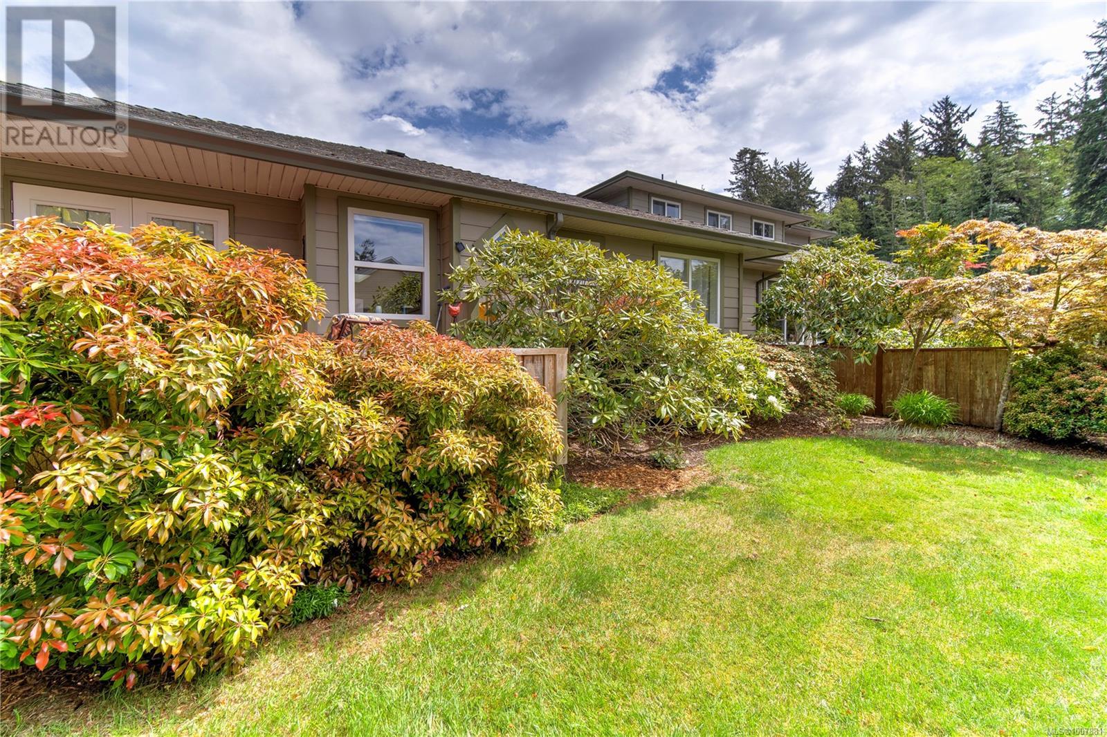 Photo 10 of 108 1645 Narissa Rd, Sooke BC