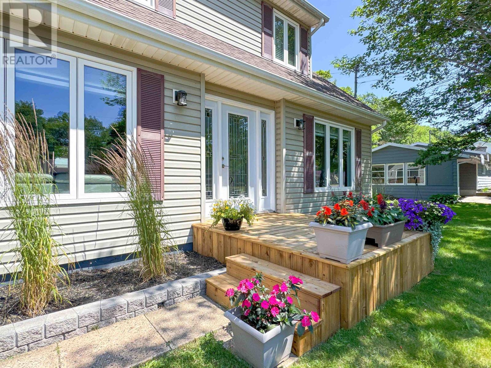 Single Family House for Sale in  Nottingham Avenue Sherwood 