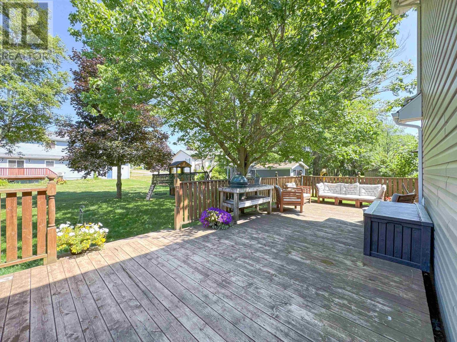 Single Family House for Sale in  Nottingham Avenue Sherwood 
