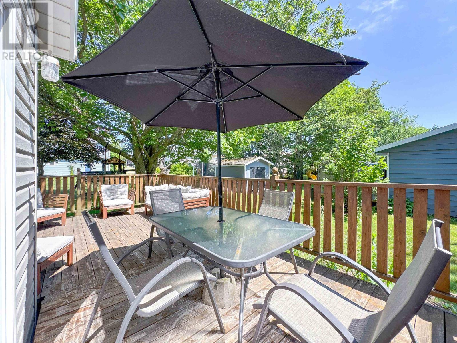 Single Family House for Sale in  Nottingham Avenue Sherwood 