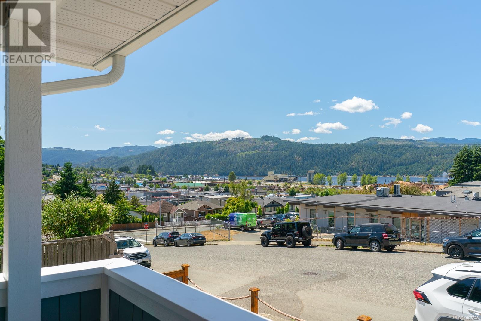 Photo 2 of 3807 5th Ave, Port Alberni BC