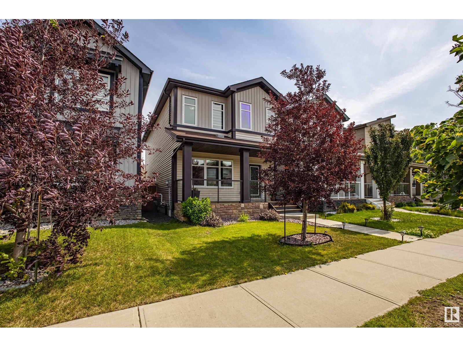 Photo 3 of 2407 Casey Link Sw, Edmonton AB