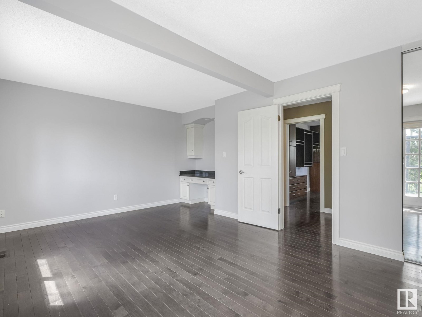 Photo 24 of 123 Fairway Dr Nw, Edmonton AB