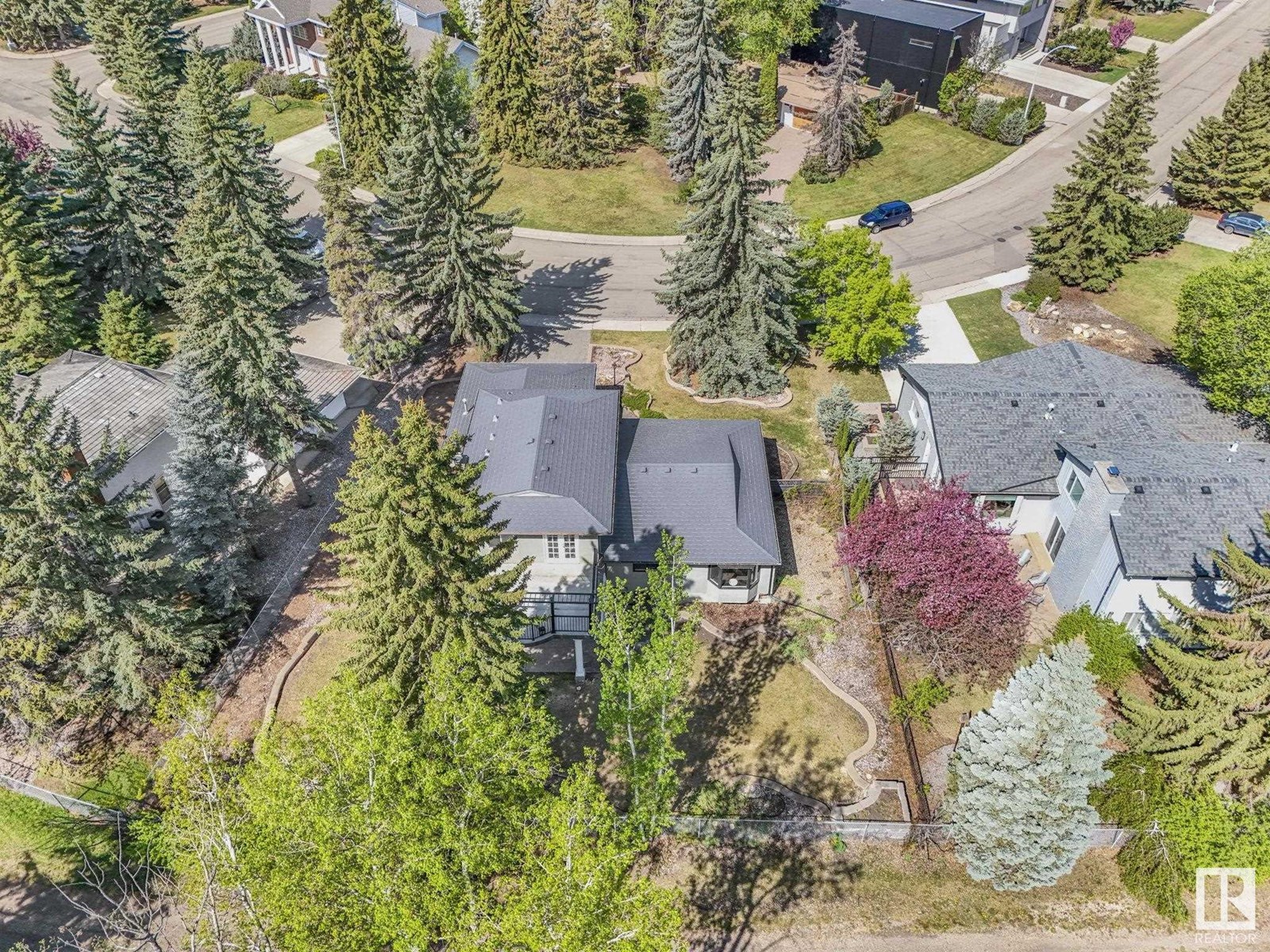 Photo 38 of 123 Fairway Dr Nw, Edmonton AB