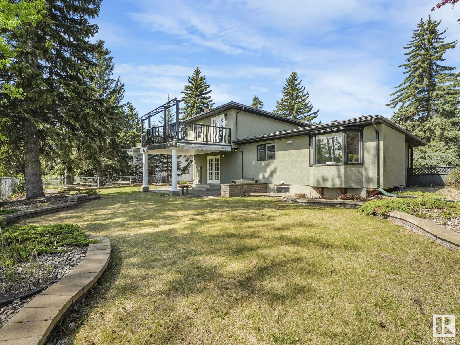 Photo 7 of 123 Fairway Dr Nw, Edmonton AB