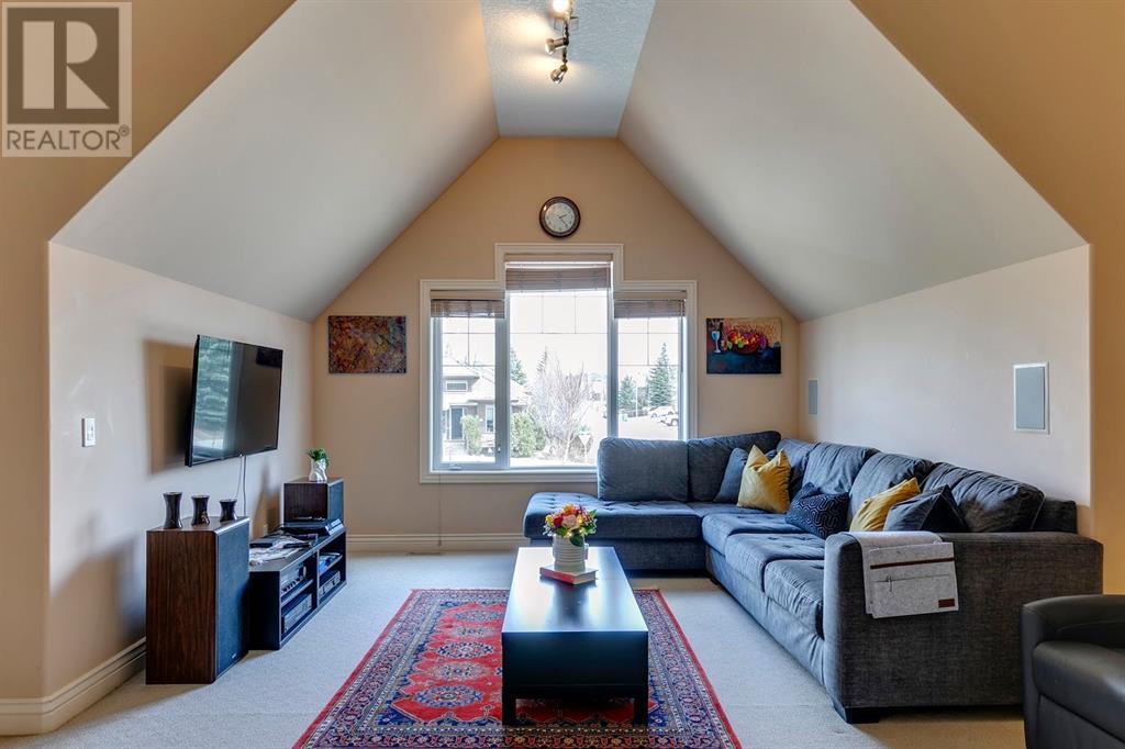 Single Family House for Sale in  Evergreen Drive SW Evergreen Calgary 