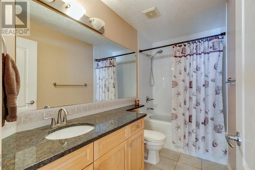 Single Family House for Sale in  Evergreen Drive SW Evergreen Calgary 