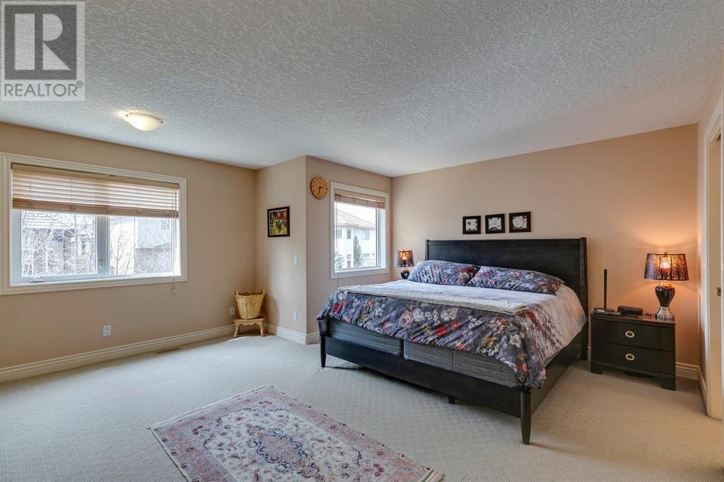 Single Family House for Sale in  Evergreen Drive SW Evergreen Calgary 