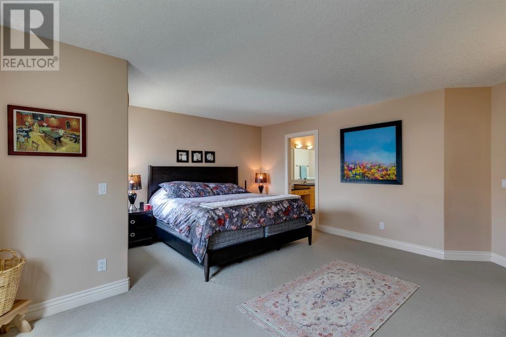 Single Family House for Sale in  Evergreen Drive SW Evergreen Calgary 