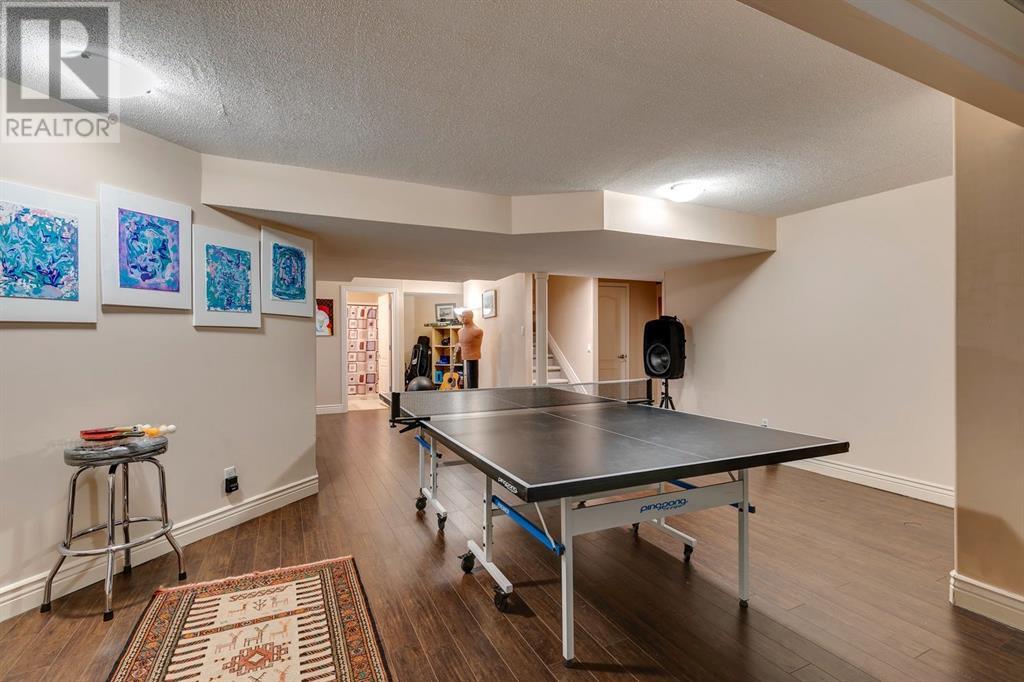Single Family House for Sale in  Evergreen Drive SW Evergreen Calgary 