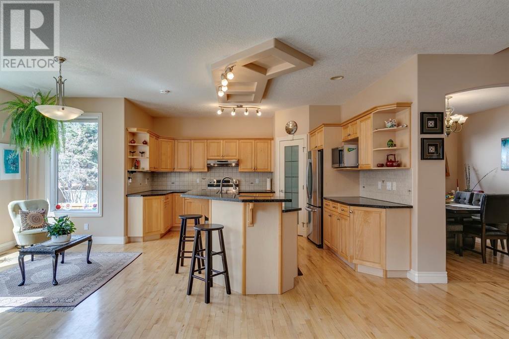 Single Family House for Sale in  Evergreen Drive SW Evergreen Calgary 
