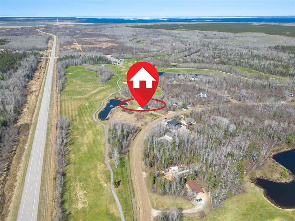 Photo 2 of 36 Grand Pines Drive, Traverse Bay MB