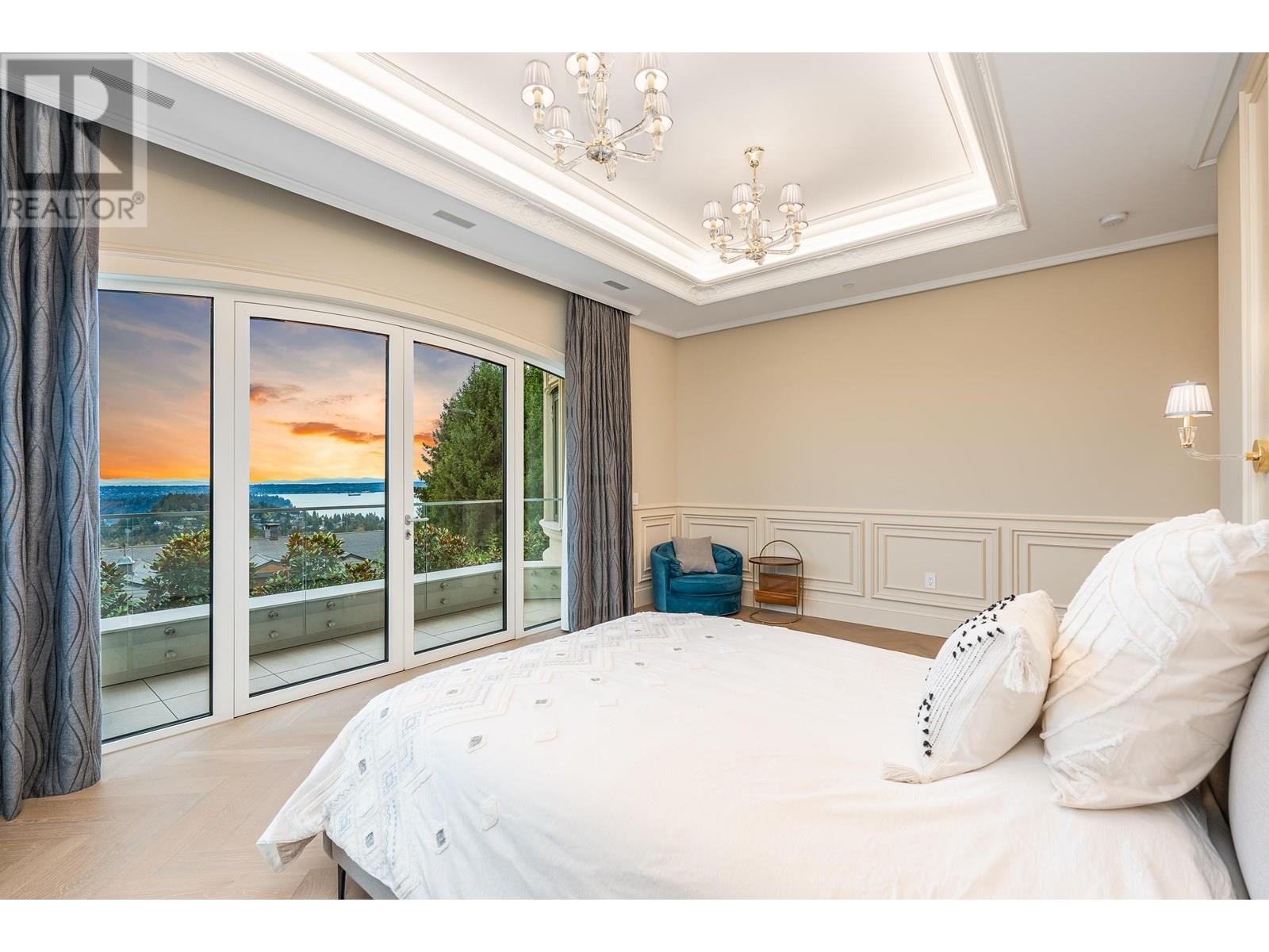 839 EYREMOUNT DRIVE, West Vancouver