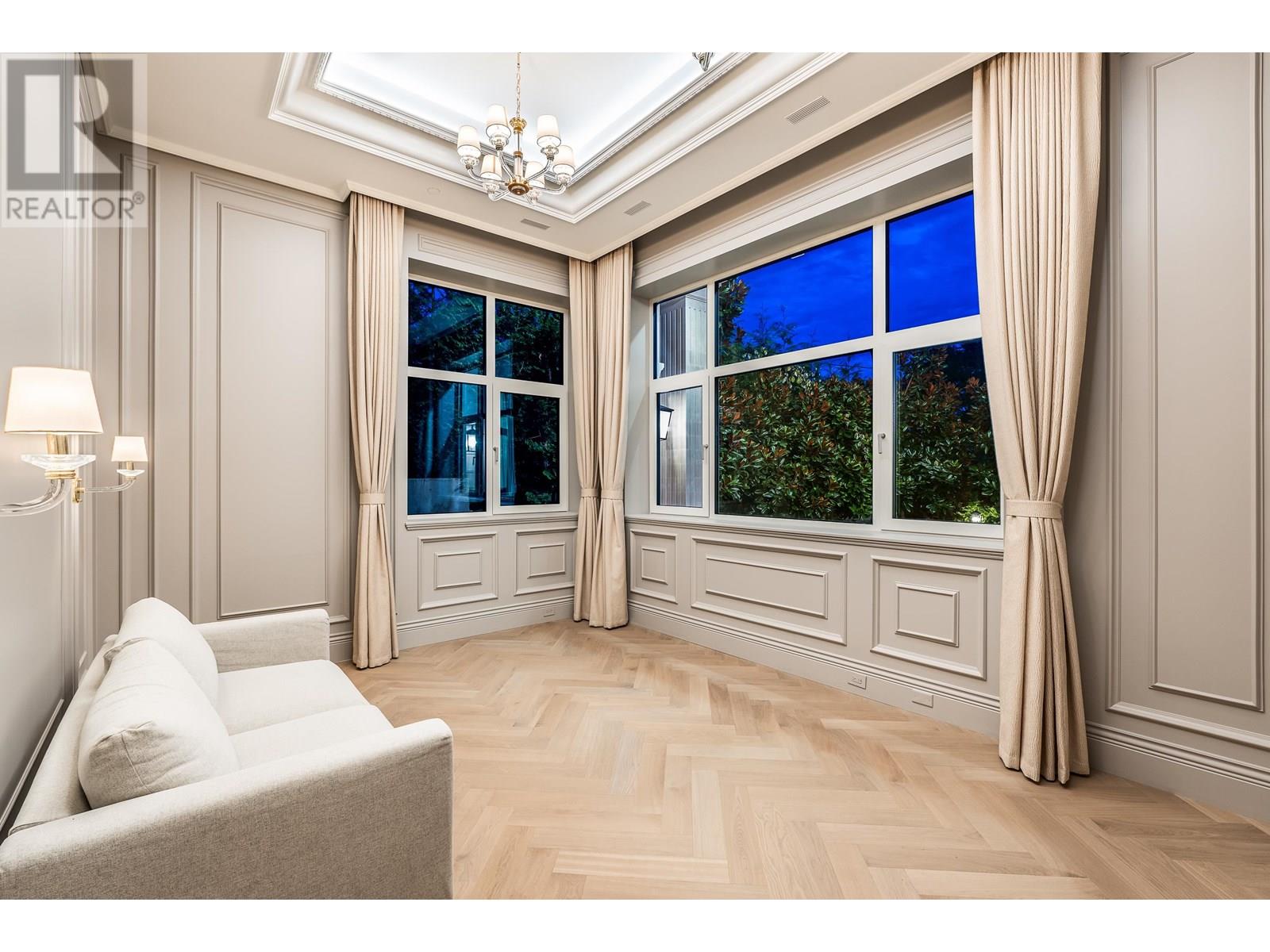 839 EYREMOUNT DRIVE, West Vancouver