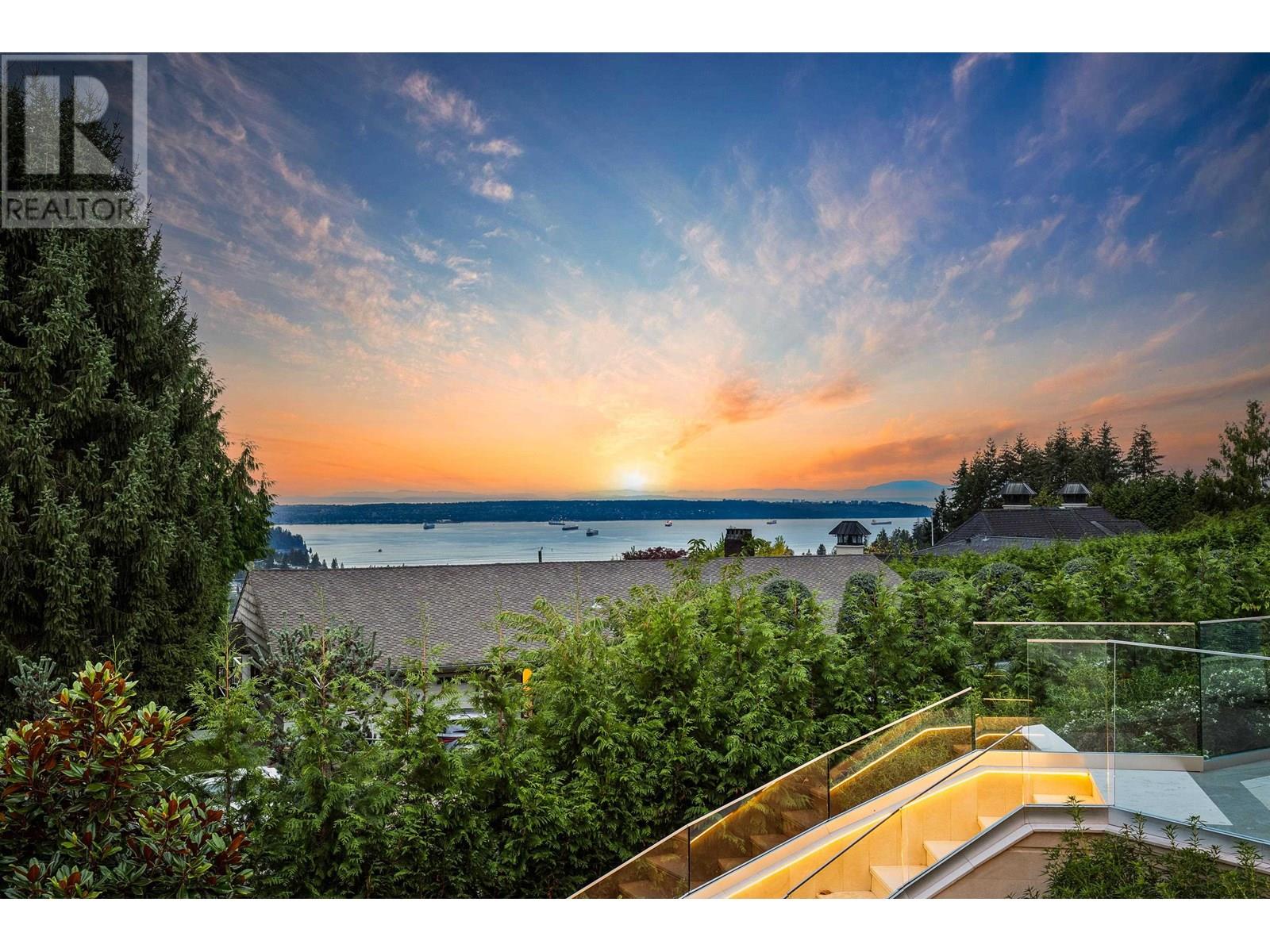839 EYREMOUNT DRIVE, West Vancouver