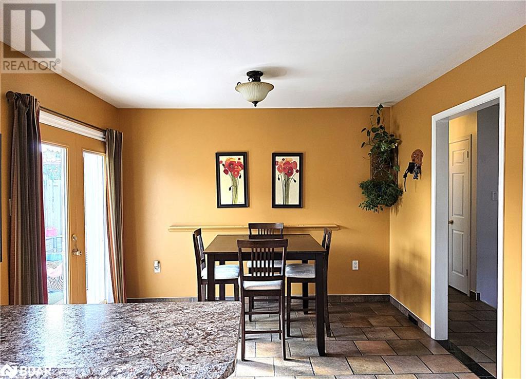 Photo 15 of 32 Carter Crescent, Orillia ON