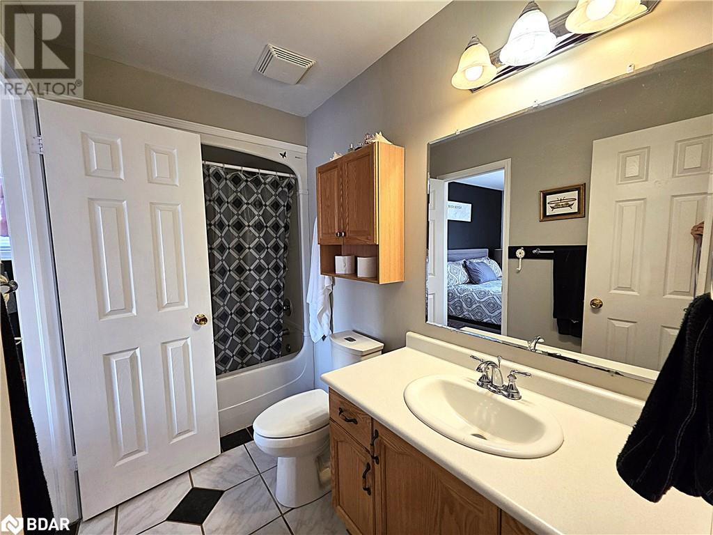 Photo 24 of 32 Carter Crescent, Orillia ON