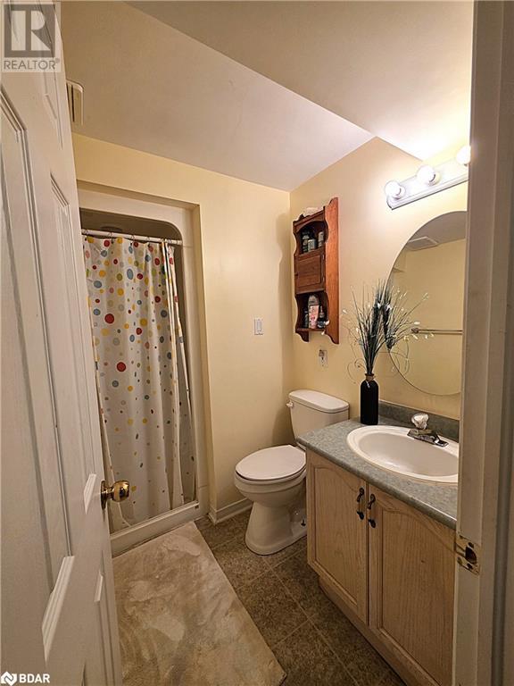 Photo 33 of 32 Carter Crescent, Orillia ON