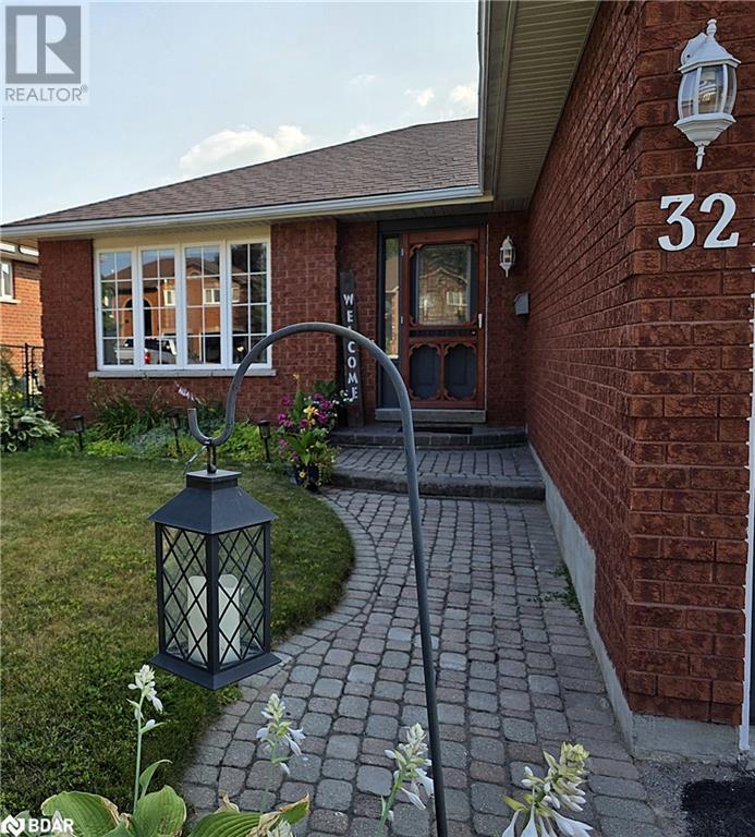 Photo 41 of 32 Carter Crescent, Orillia ON