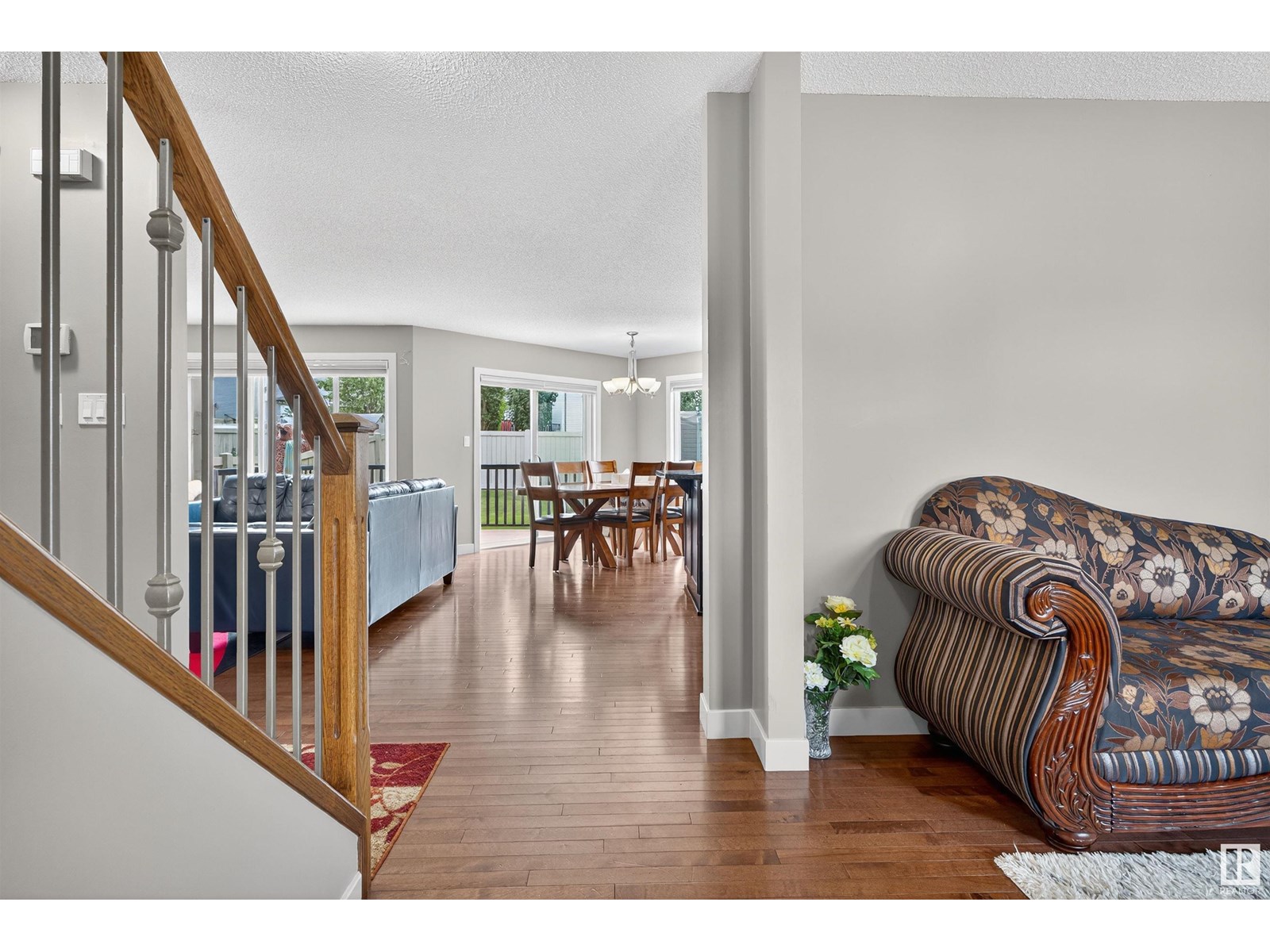 Photo 12 of 6811 19 Av Sw Sw, Edmonton AB