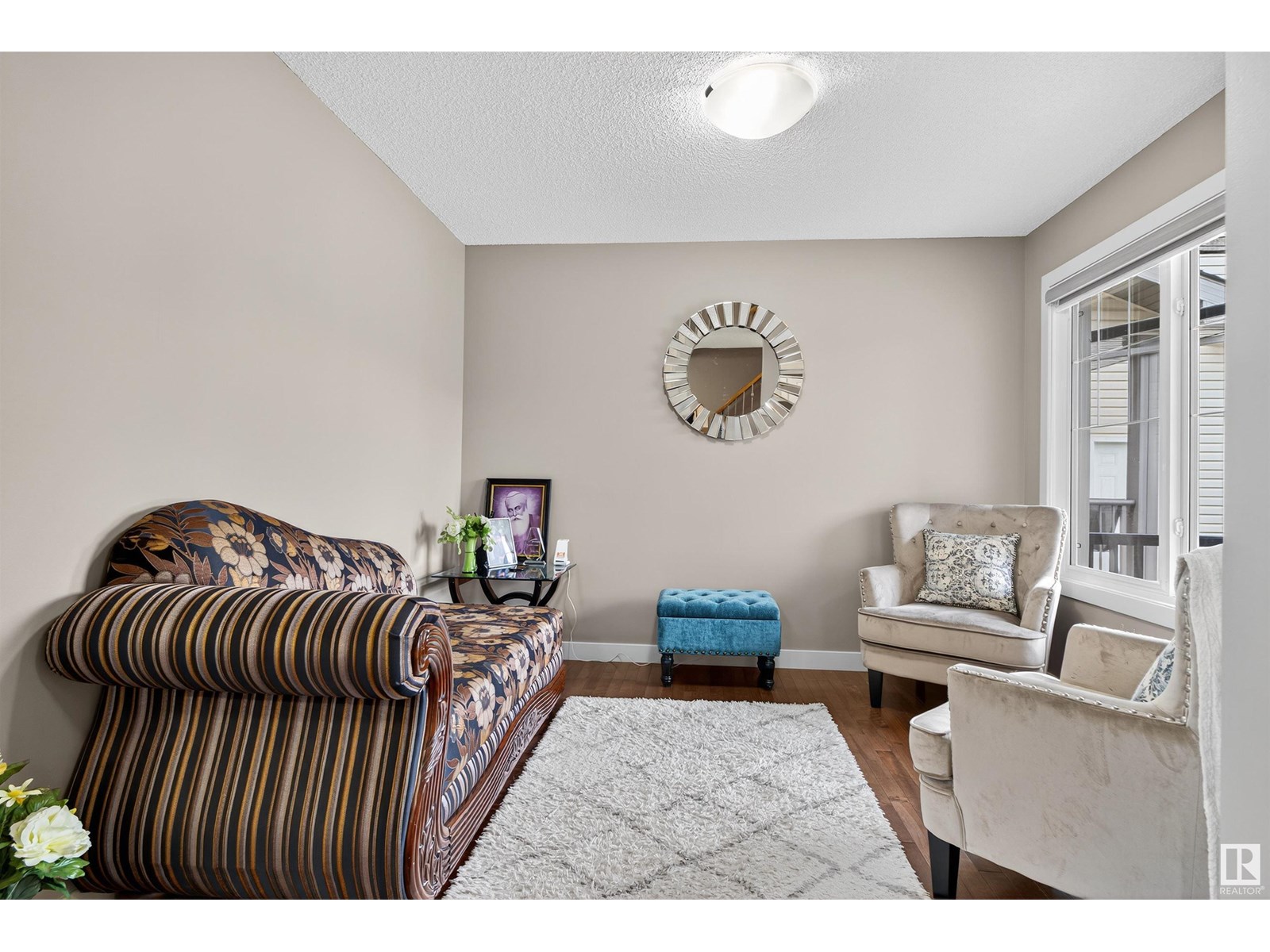 Photo 11 of 6811 19 Av Sw Sw, Edmonton AB