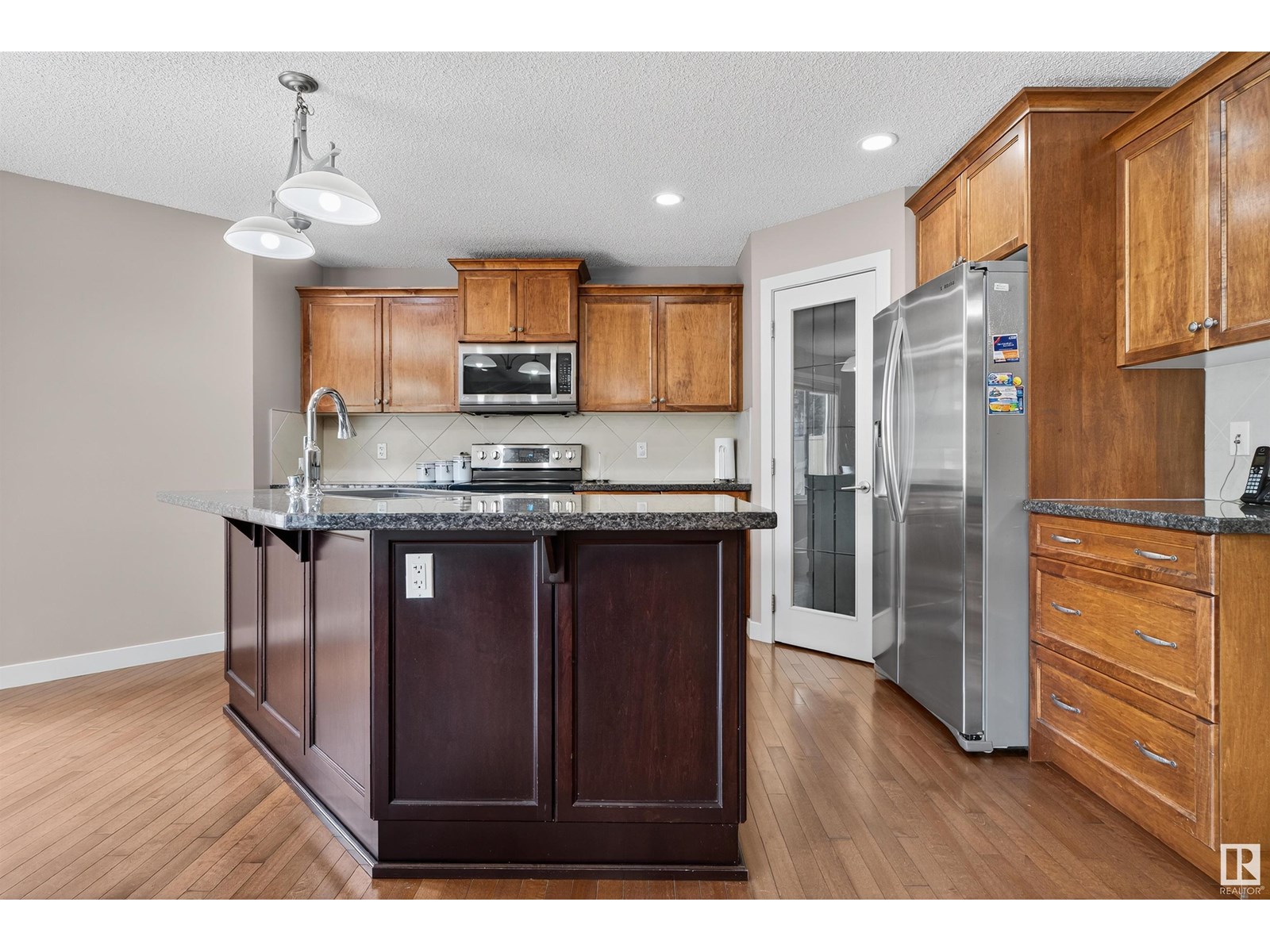 Photo 18 of 6811 19 Av Sw Sw, Edmonton AB