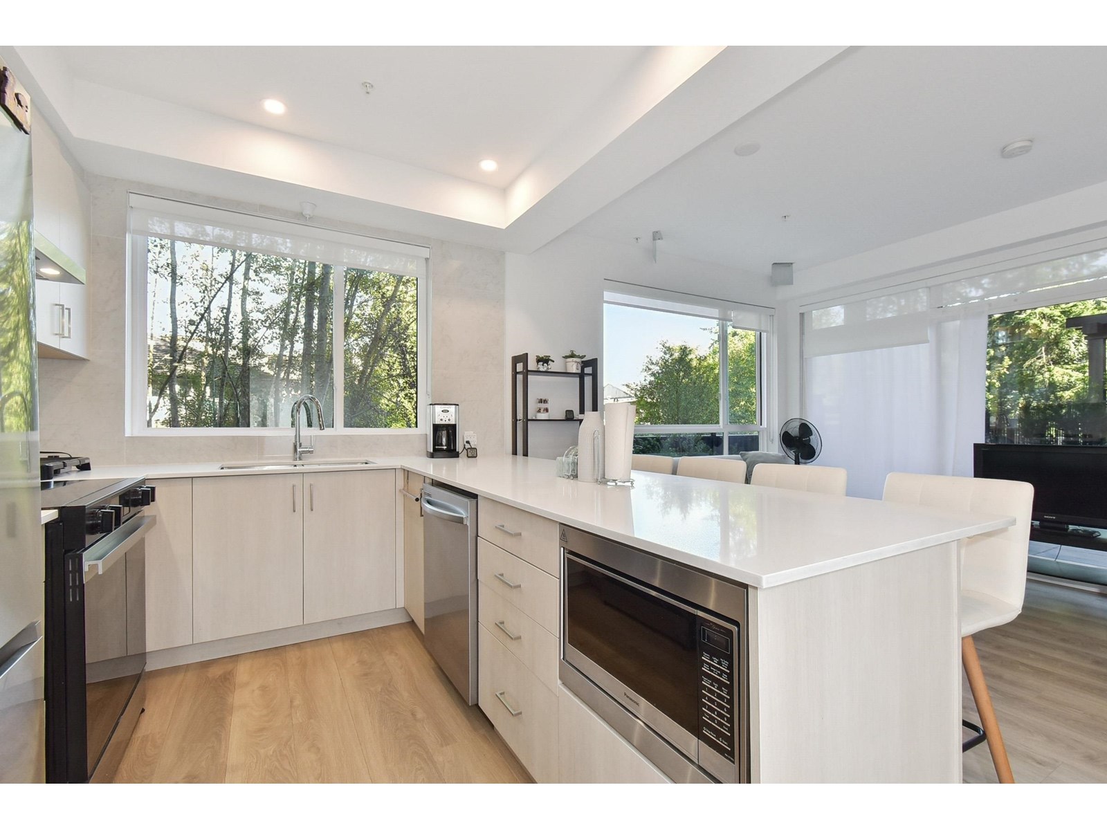Photo 6 of E 113 13858 108 Avenue, Surrey BC