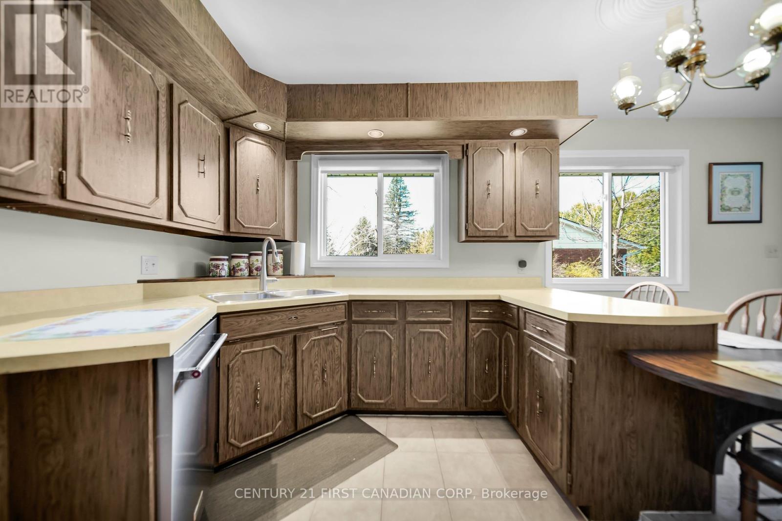 Photo 16 of 10016 Graham Road, West Elgin ON
