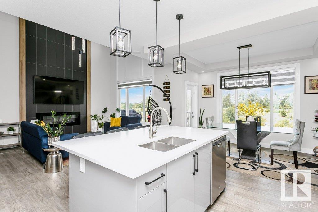 Photo 18 of 20916 131 Av Nw Nw, Edmonton AB