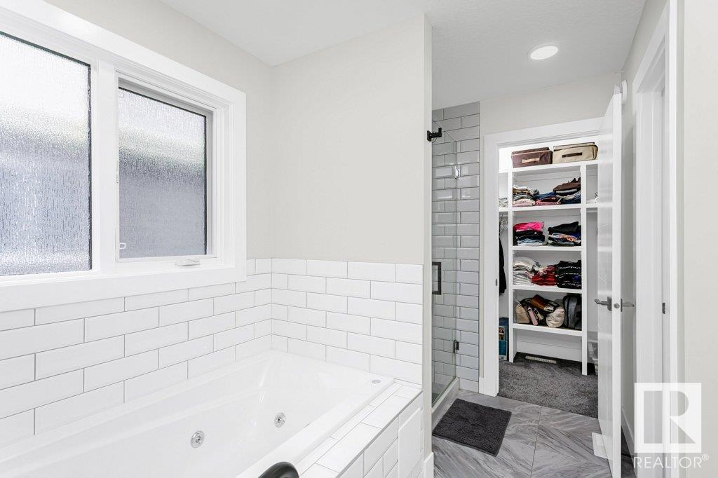 Photo 44 of 20916 131 Av Nw Nw, Edmonton AB