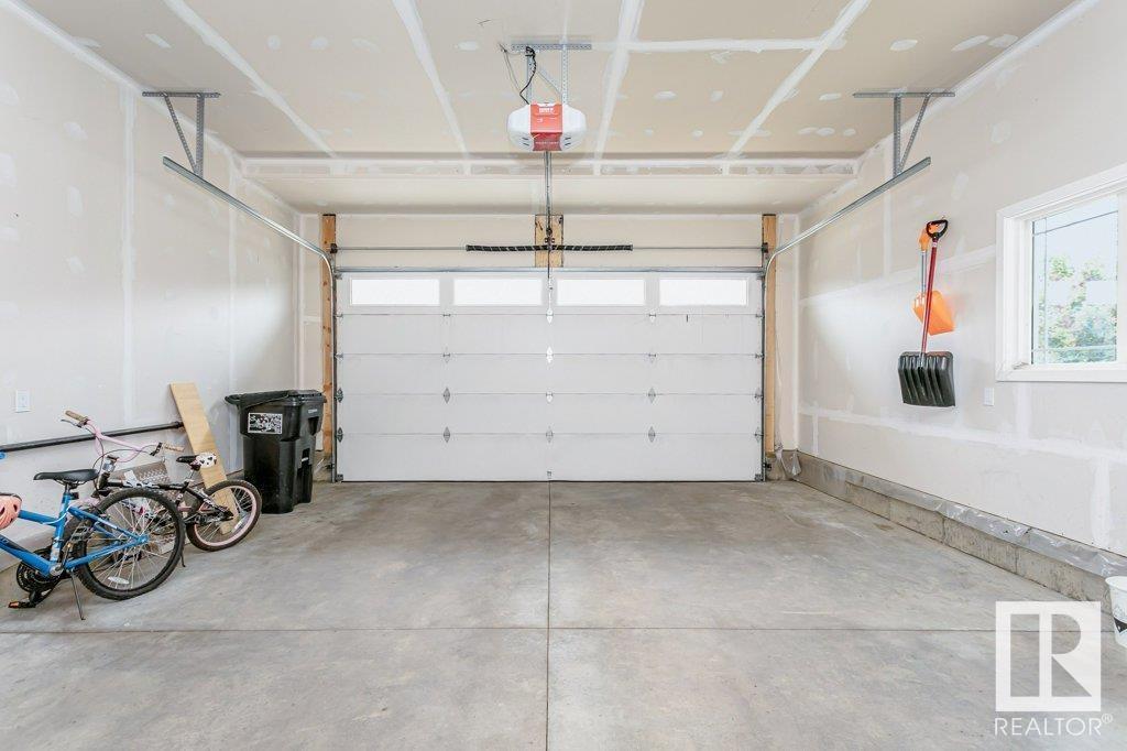 Photo 60 of 20916 131 Av Nw Nw, Edmonton AB