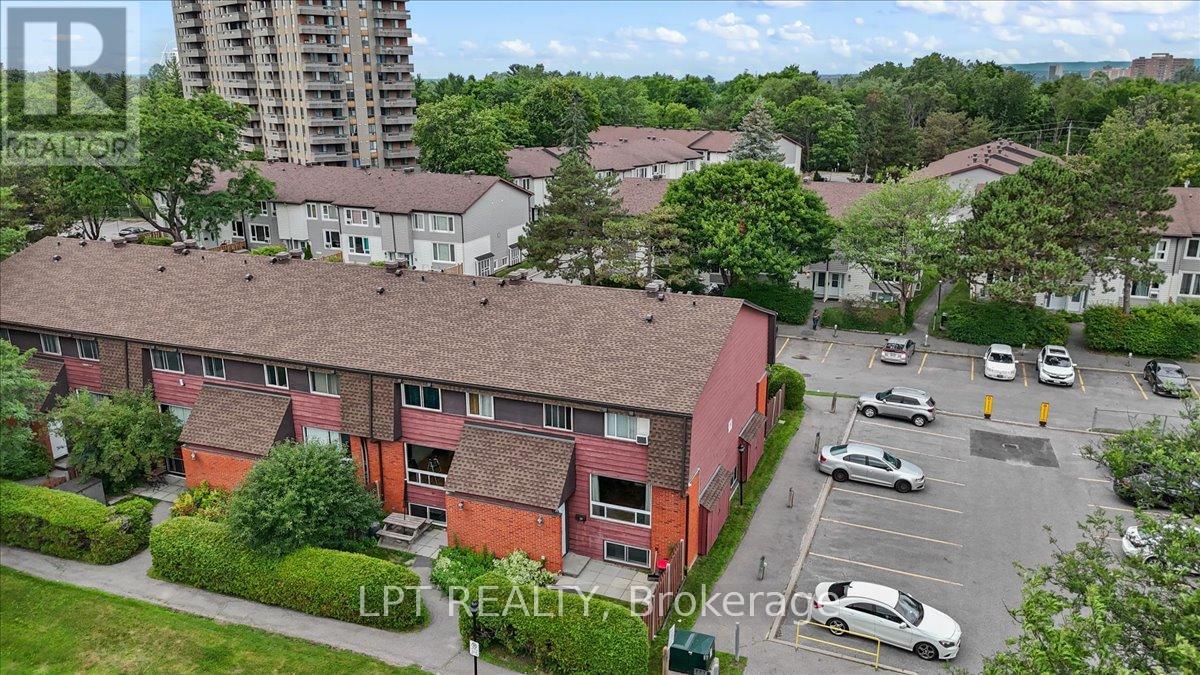 Photo 32 of F 9 F Banner Road, Ottawa ON