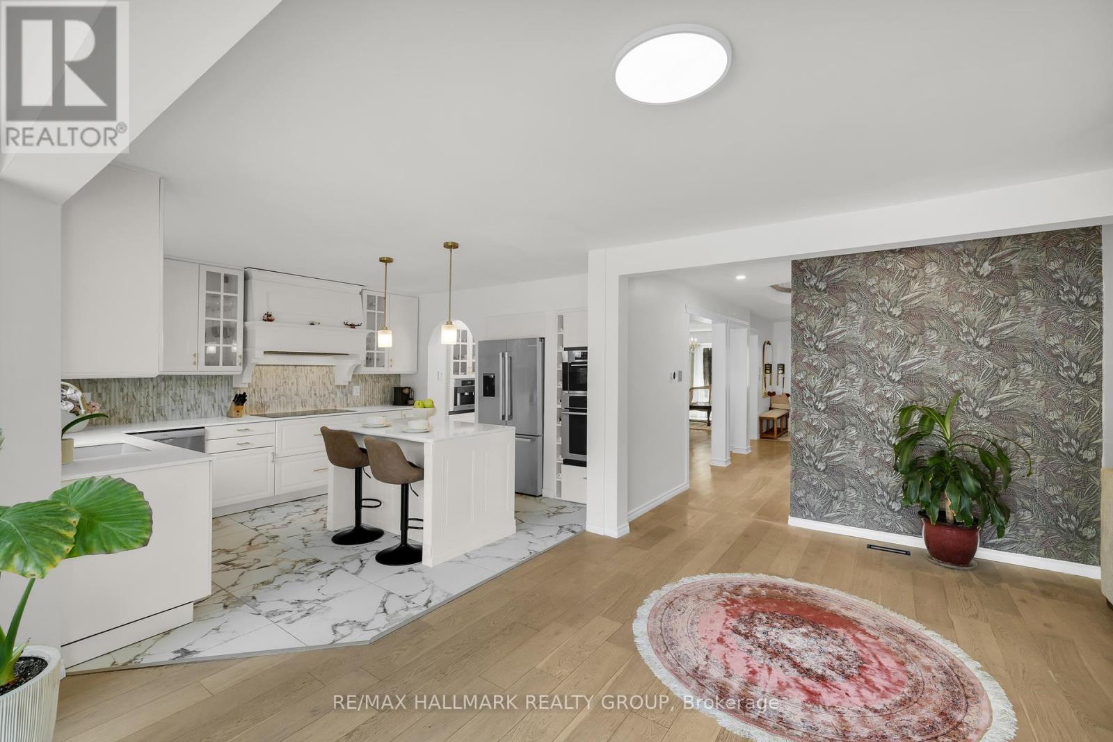 Photo 2 of 16 Allenby Road, Ottawa ON