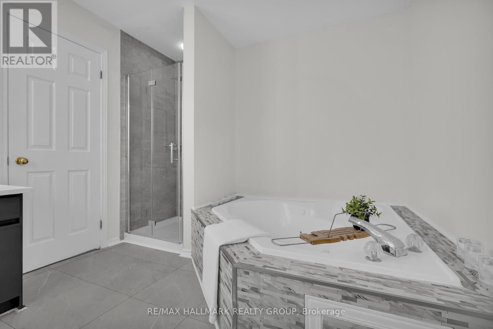Photo 43 of 16 Allenby Road, Ottawa ON