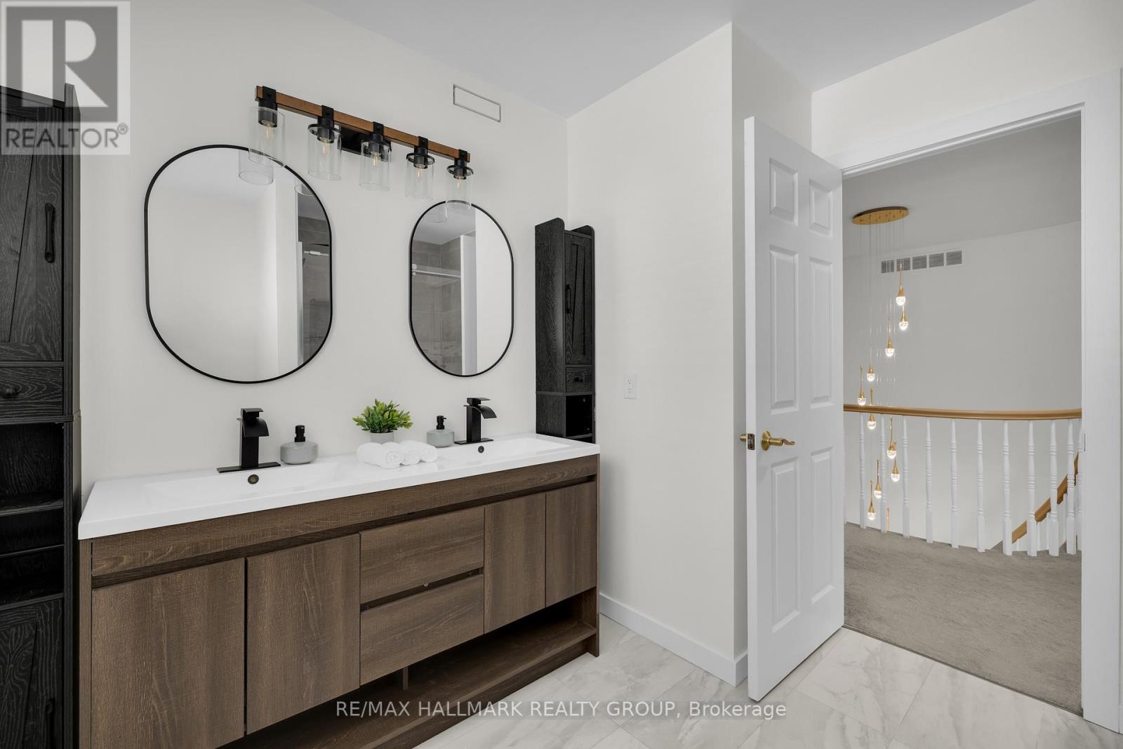 Photo 10 of 16 Allenby Road, Ottawa ON