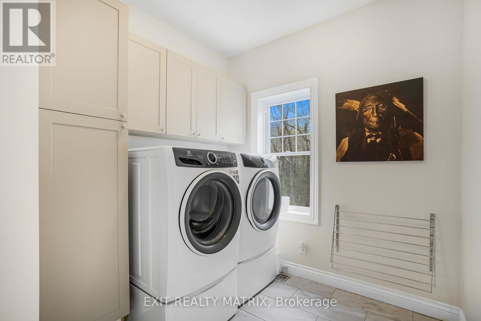 Photo 28 of 5 64 Radstock Lane, Champlain ON
