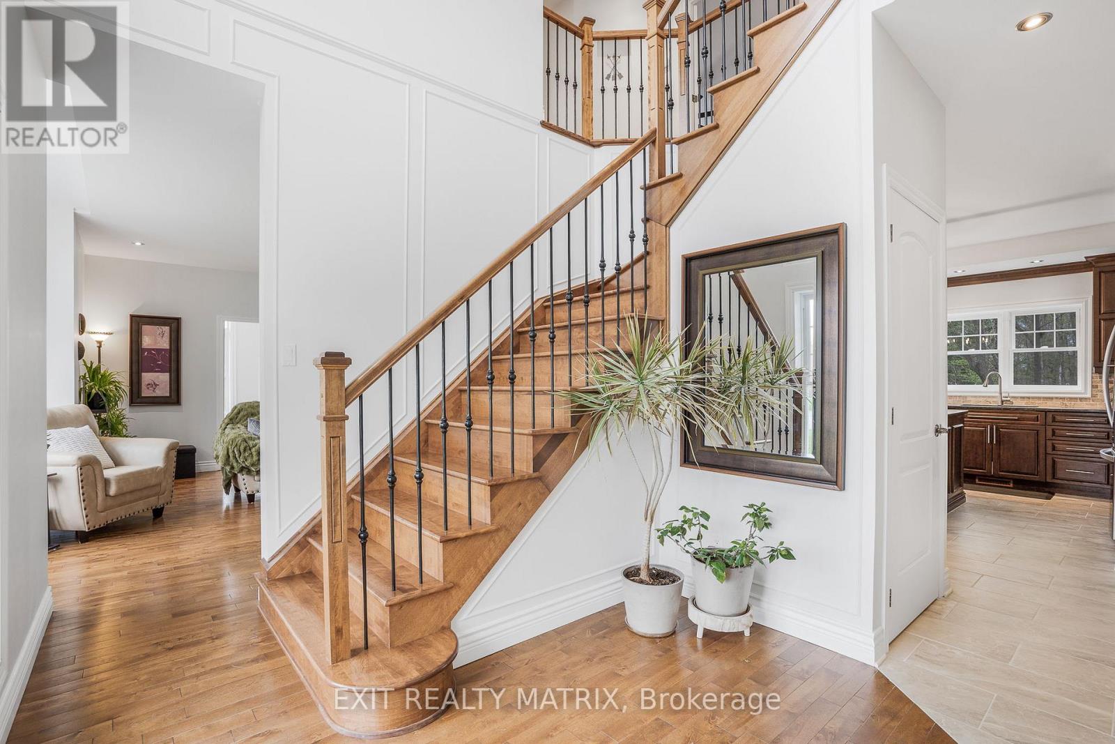 Photo 49 of 5 64 Radstock Lane, Champlain ON