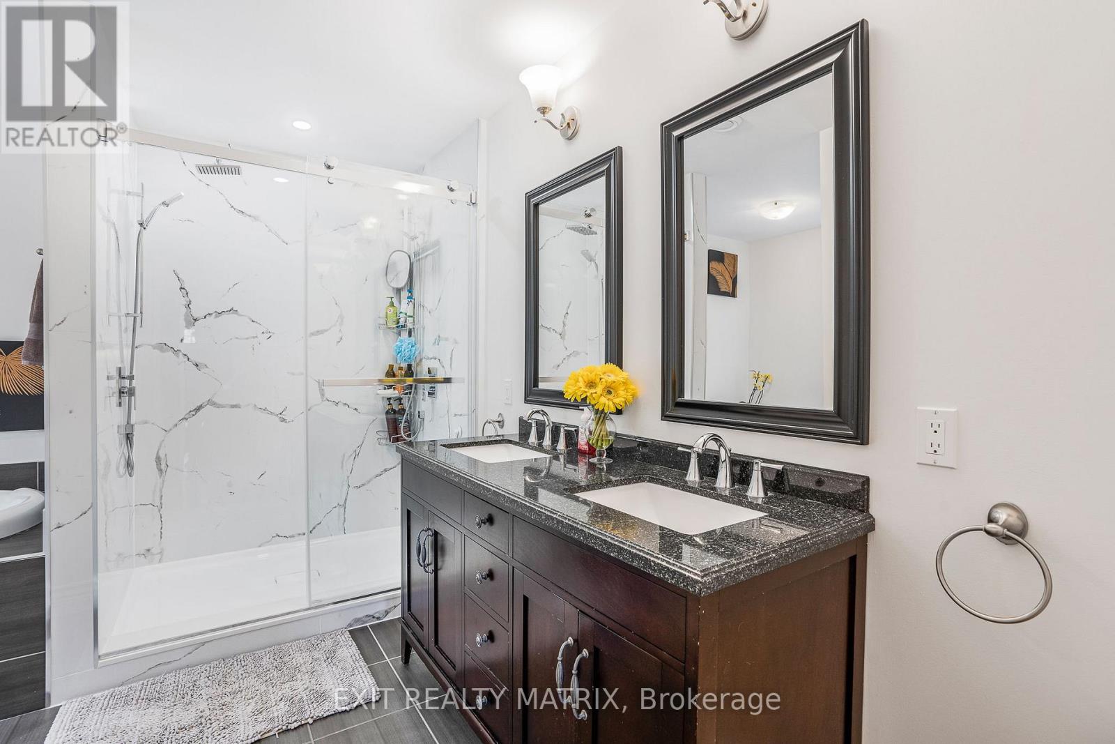 Photo 2 of 5 64 Radstock Lane, Champlain ON