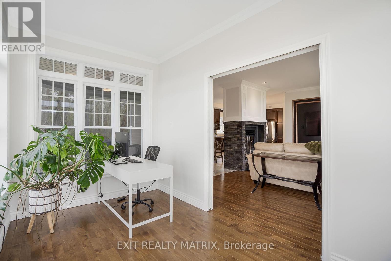 Photo 9 of 5 64 Radstock Lane, Champlain ON